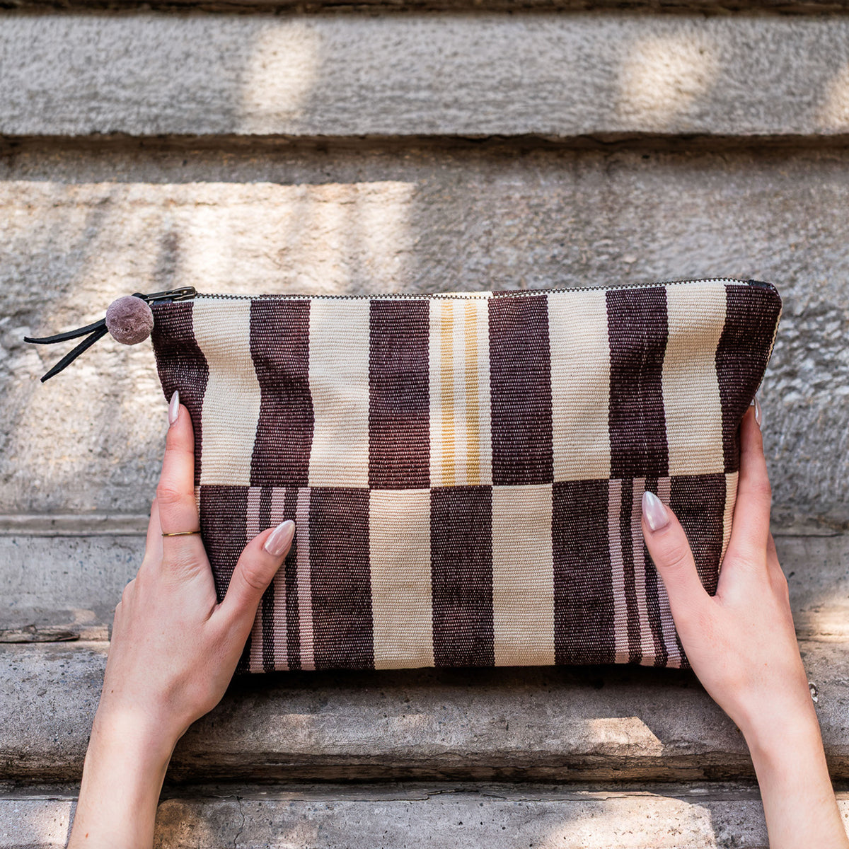 Grande Cristina Pouch