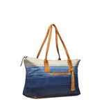 Side angle view of the Soledad Weekender in Ocean Breeze.