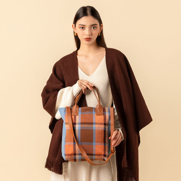 FW2427-Ana-Tote-