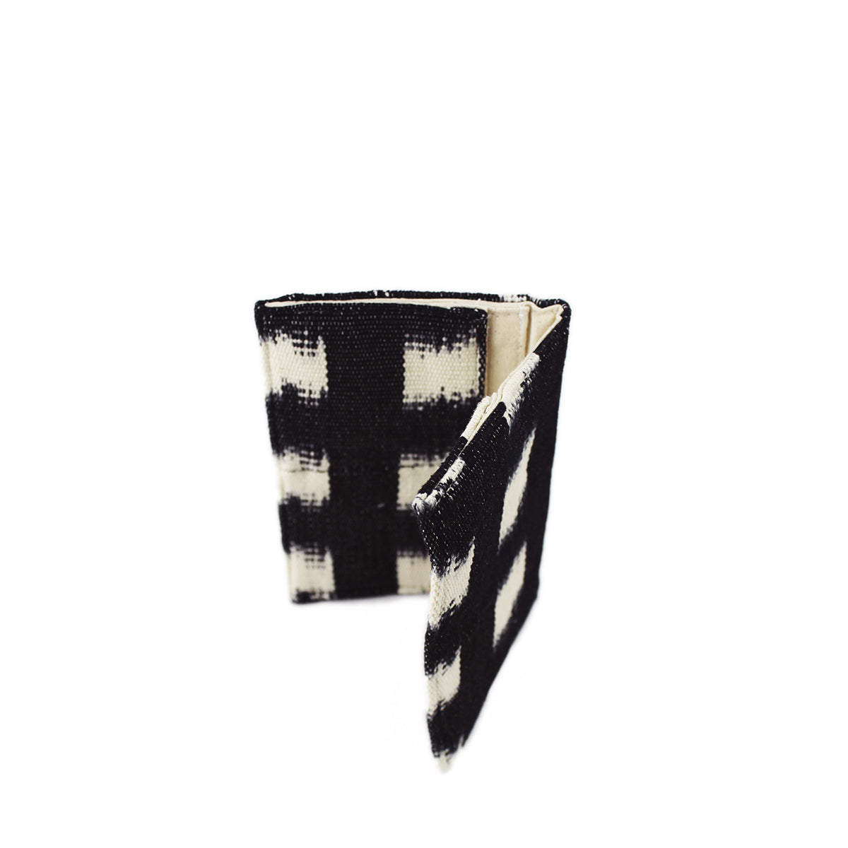 Romelia Passport Holder